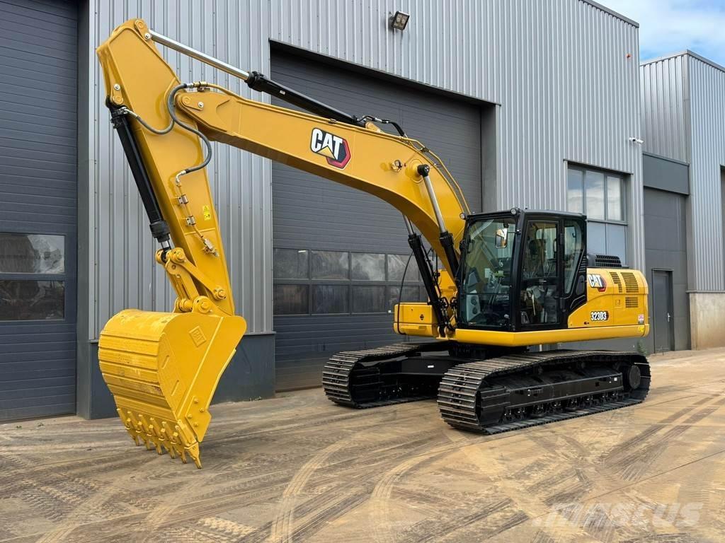 CAT 323D3 Pásová rýpadla