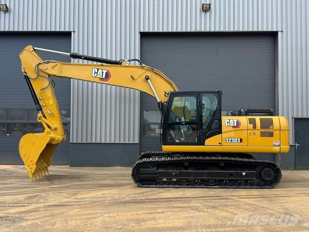 CAT 323D3 Pásová rýpadla