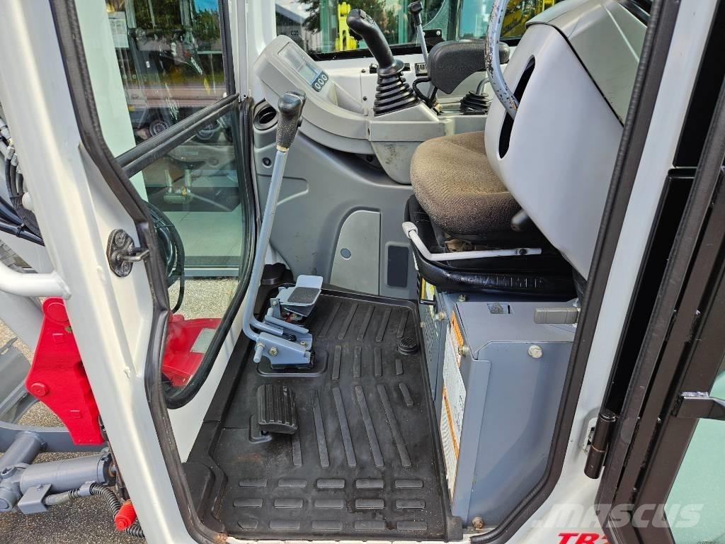 Takeuchi TB 225 Mini rýpadla < 7t