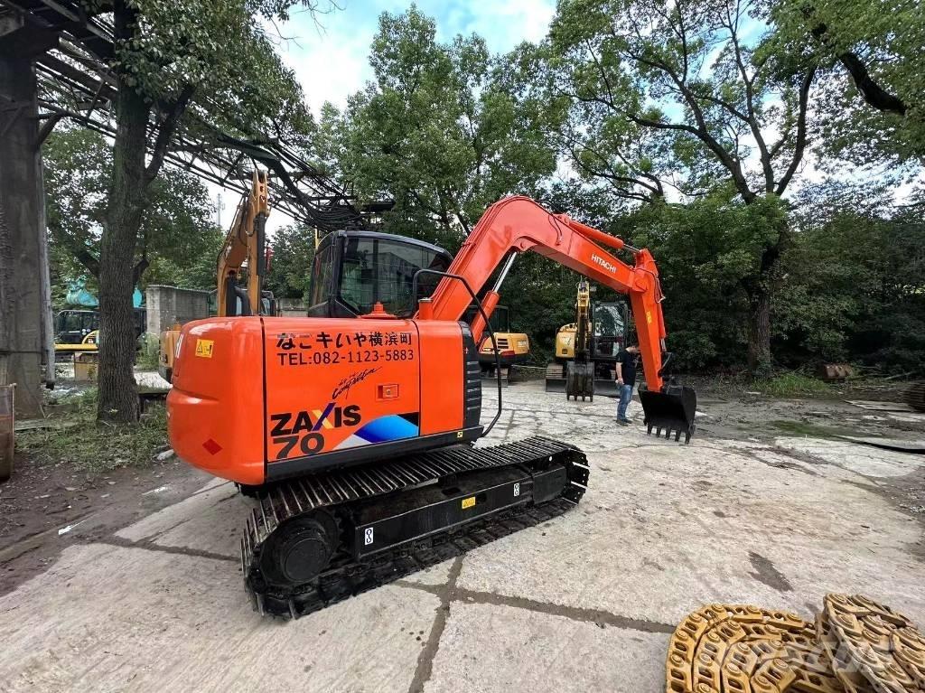 Hitachi 70 Pásová rýpadla