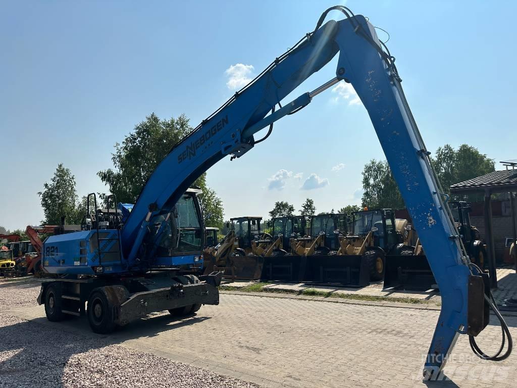 Sennebogen M 821 Stroje pro manipulaci s odpadem