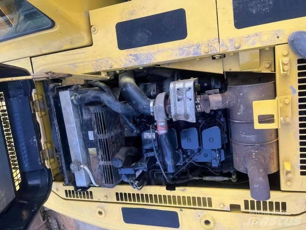 Komatsu PC120-6 Pásová rýpadla