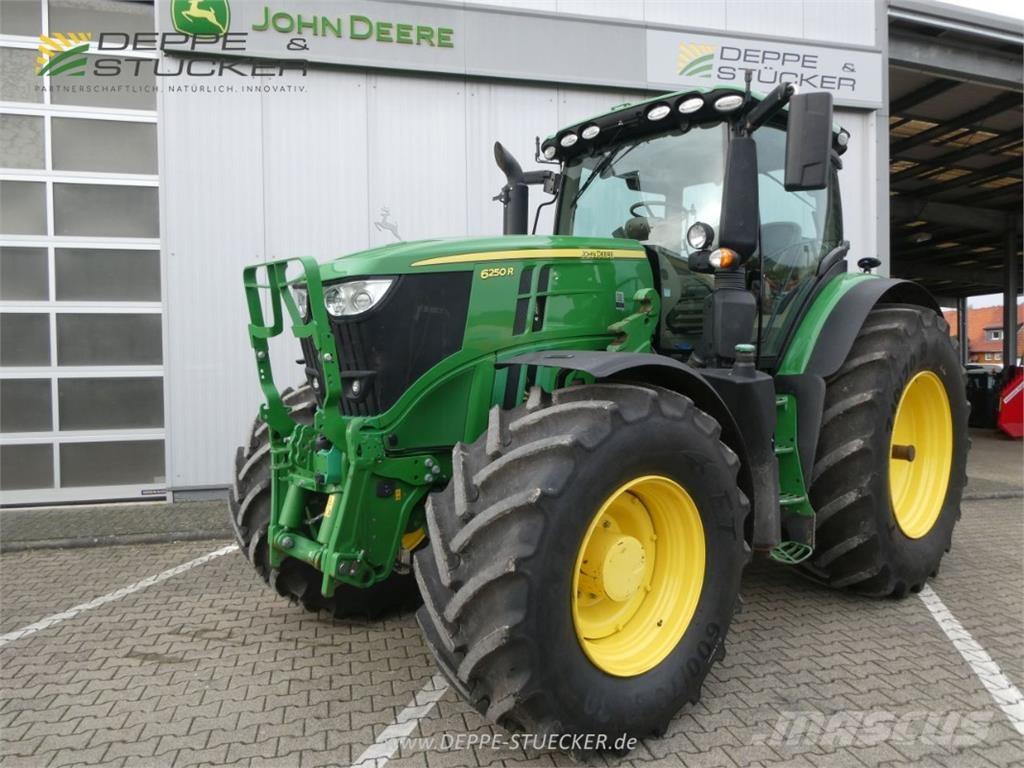 John Deere 6250R Traktory