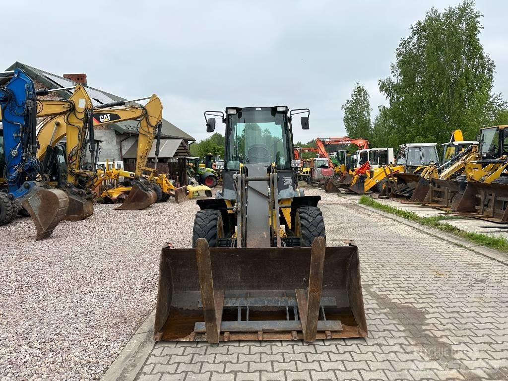 New Holland W 70 TC Kolové nakladače