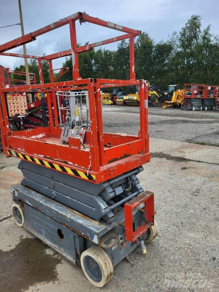 SkyJack 32/19 Nůžková zvedací plošina