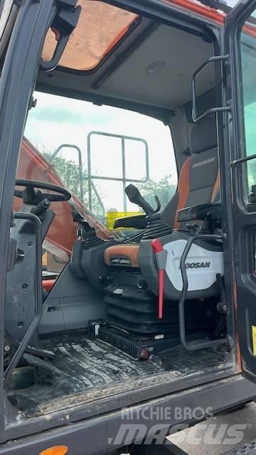 Doosan DX140W-5 Kolová rýpadla