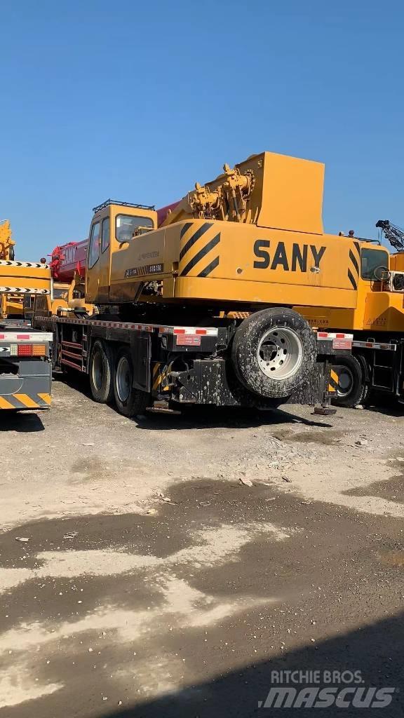 Sany 750S Univerzální terénní jeřáby