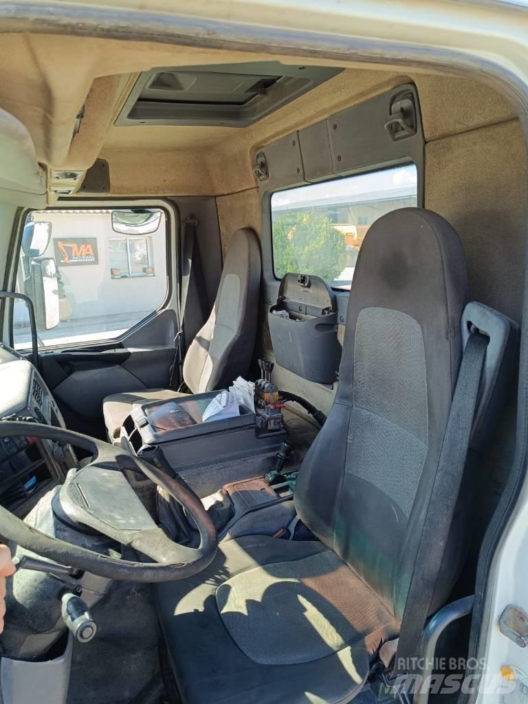 Renault 320 DCI Autojeřáby, hydraulické ruky