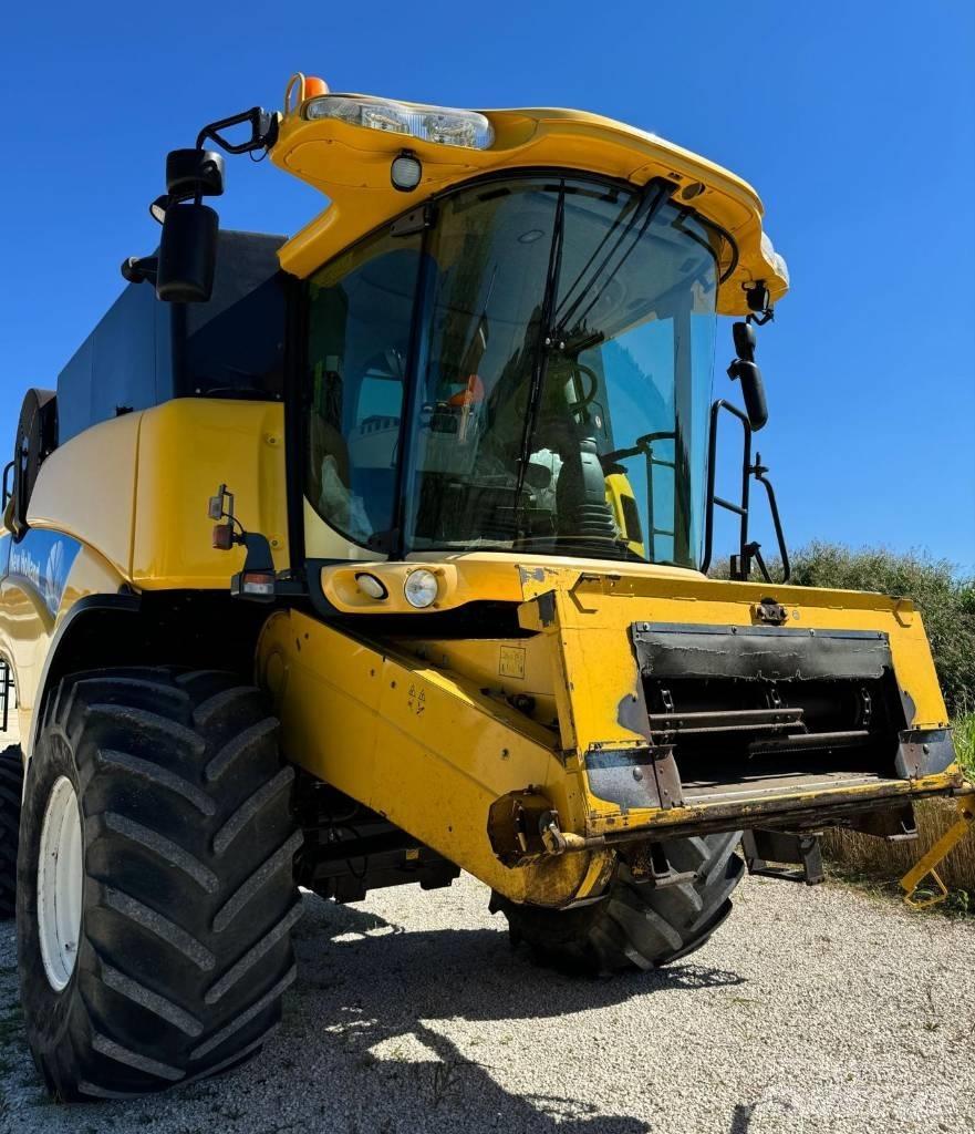New Holland CX 760 Sklízecí mlátičky