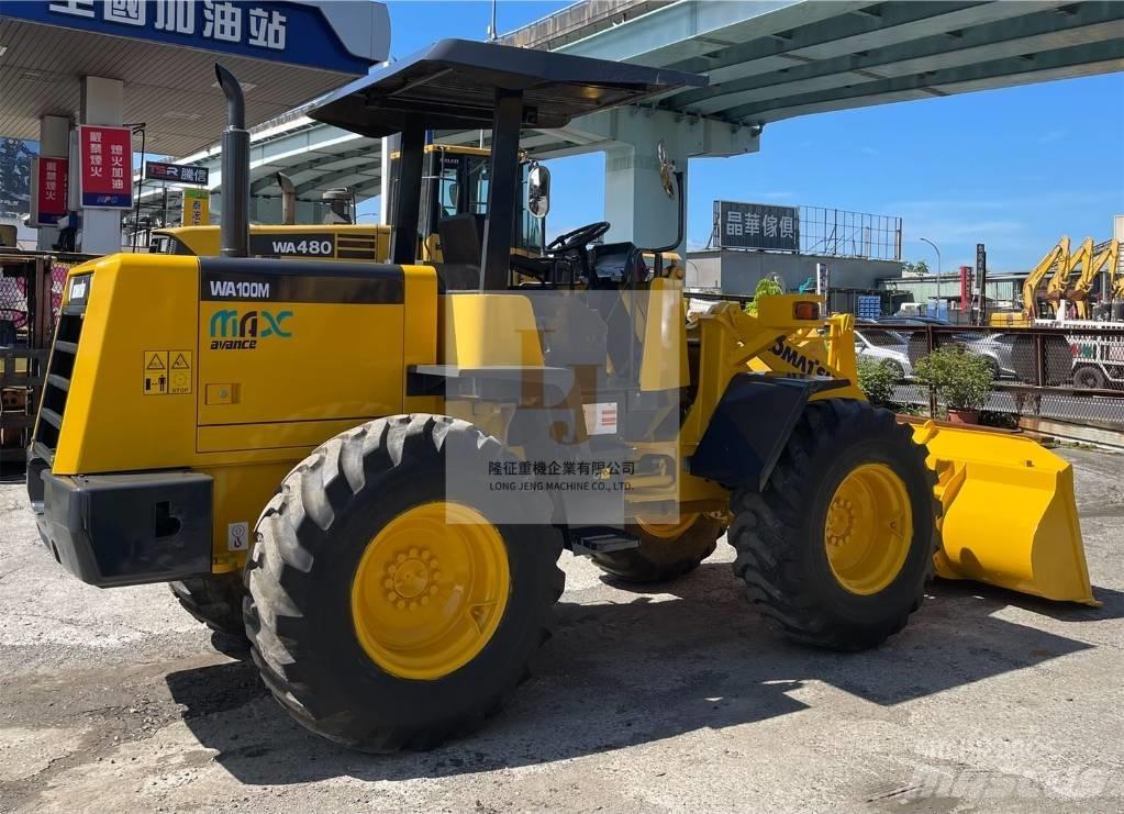 Komatsu WA100M-3 Kolové nakladače