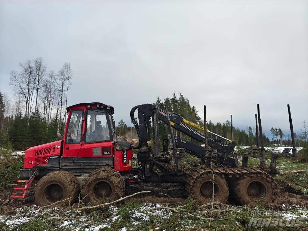 Komatsu 845 Vyvážecí traktory