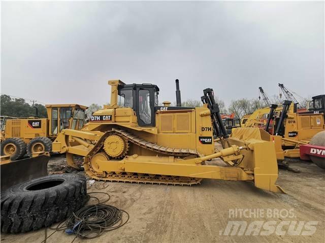 CAT D7H Pásové dozery