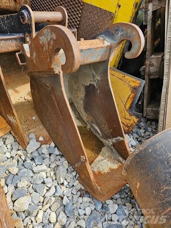 CAT 305 C Mini rýpadla < 7t