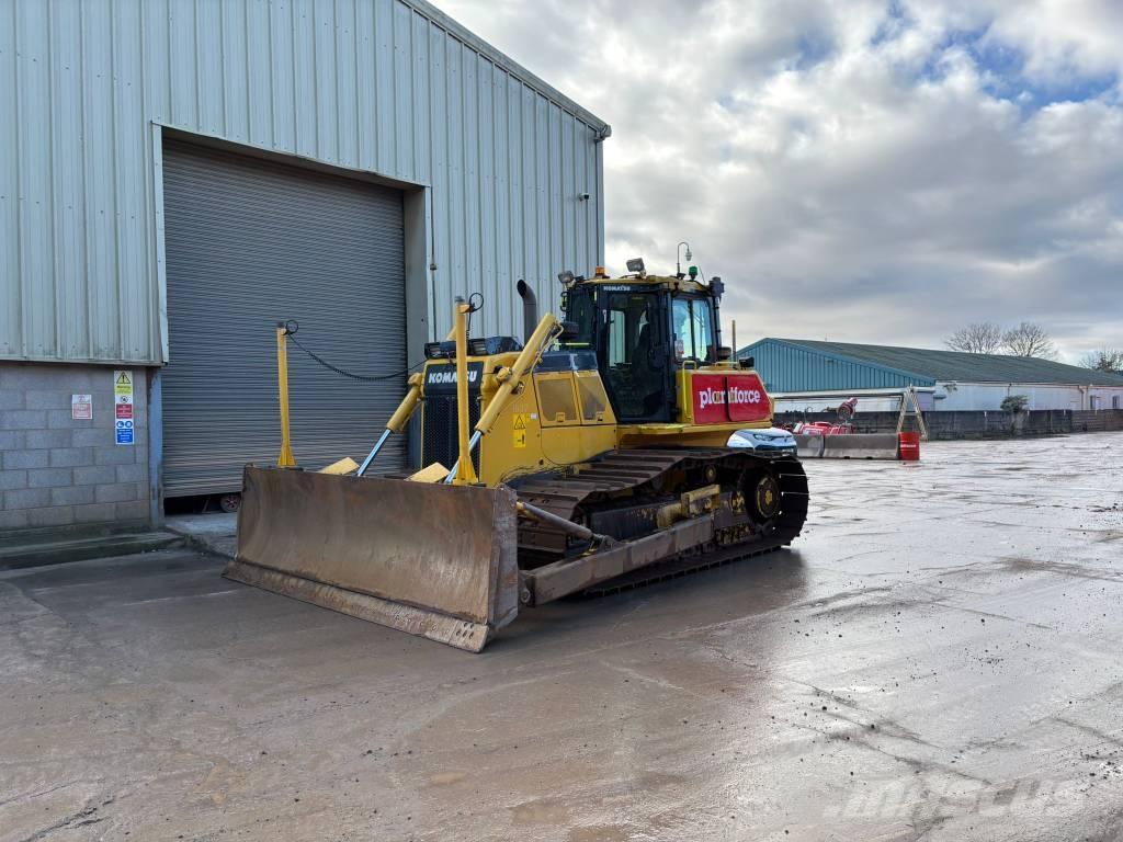 Komatsu D65PX-18E0 Pásové dozery