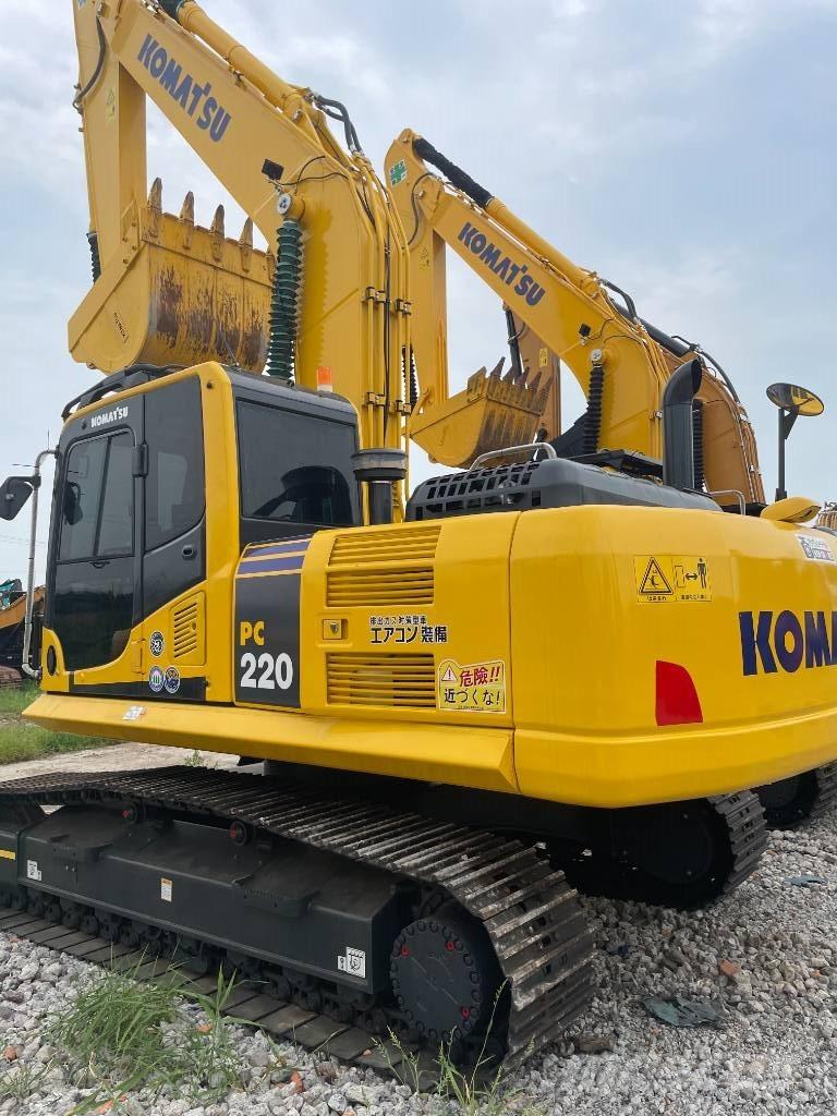 Komatsu PC 220 Pásová rýpadla