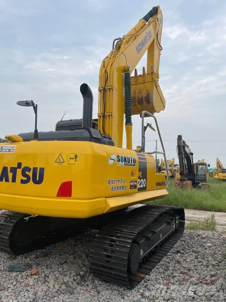 Komatsu PC 220 Pásová rýpadla