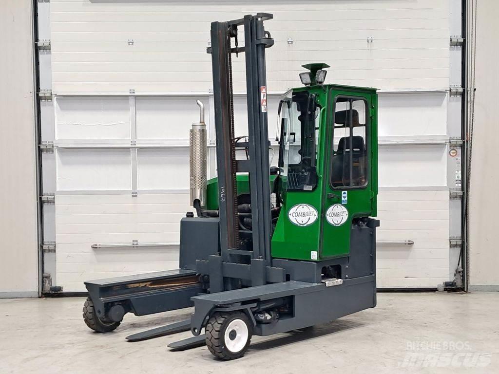Combilift C3000 Vysokozdvižný vozík s bočním ložením