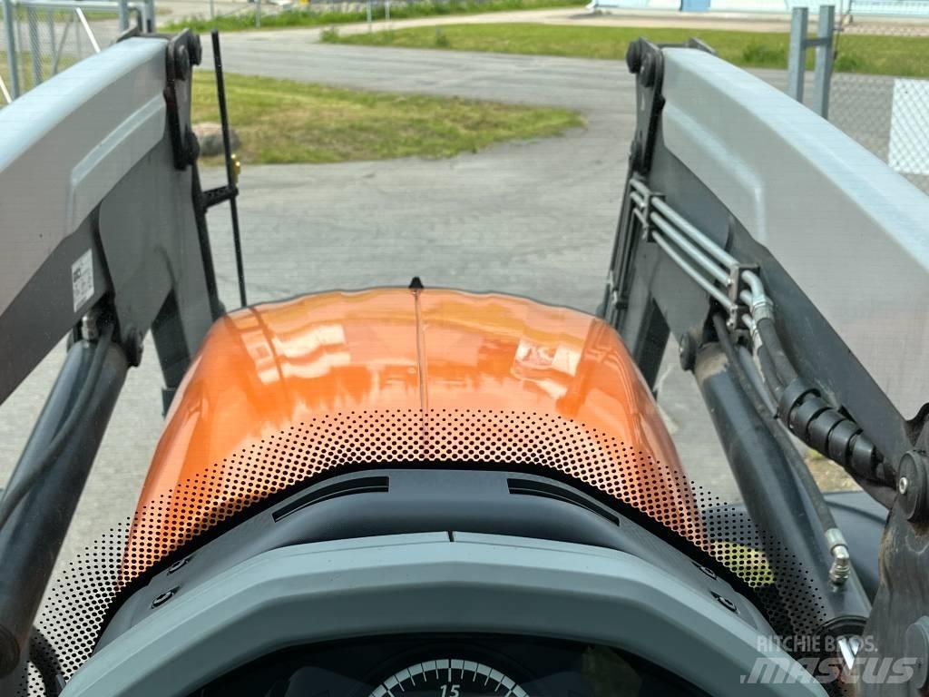 Valtra T174 Traktory