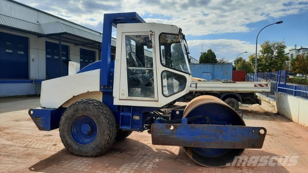 Vibromax W605 D Tahačové válce
