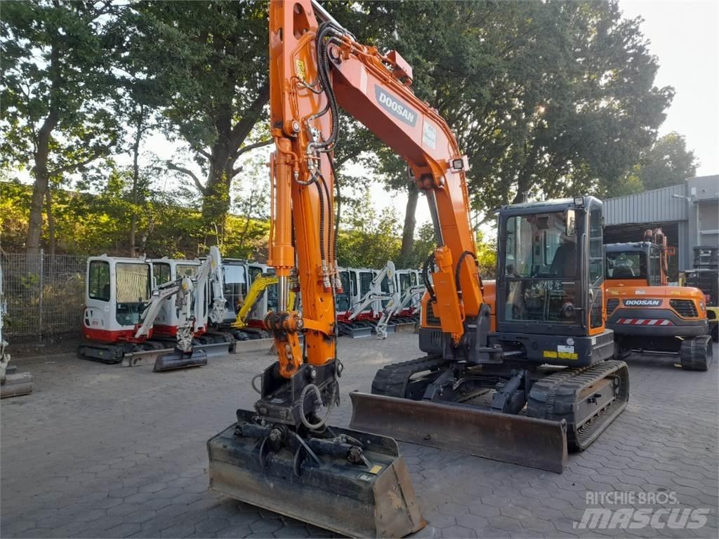 Doosan DX85R-3 Midi rýpadla 7t - 12t