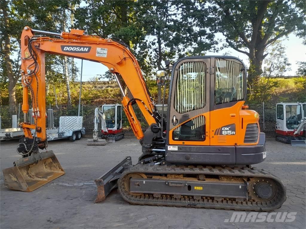 Doosan DX85R-3 Midi rýpadla 7t - 12t