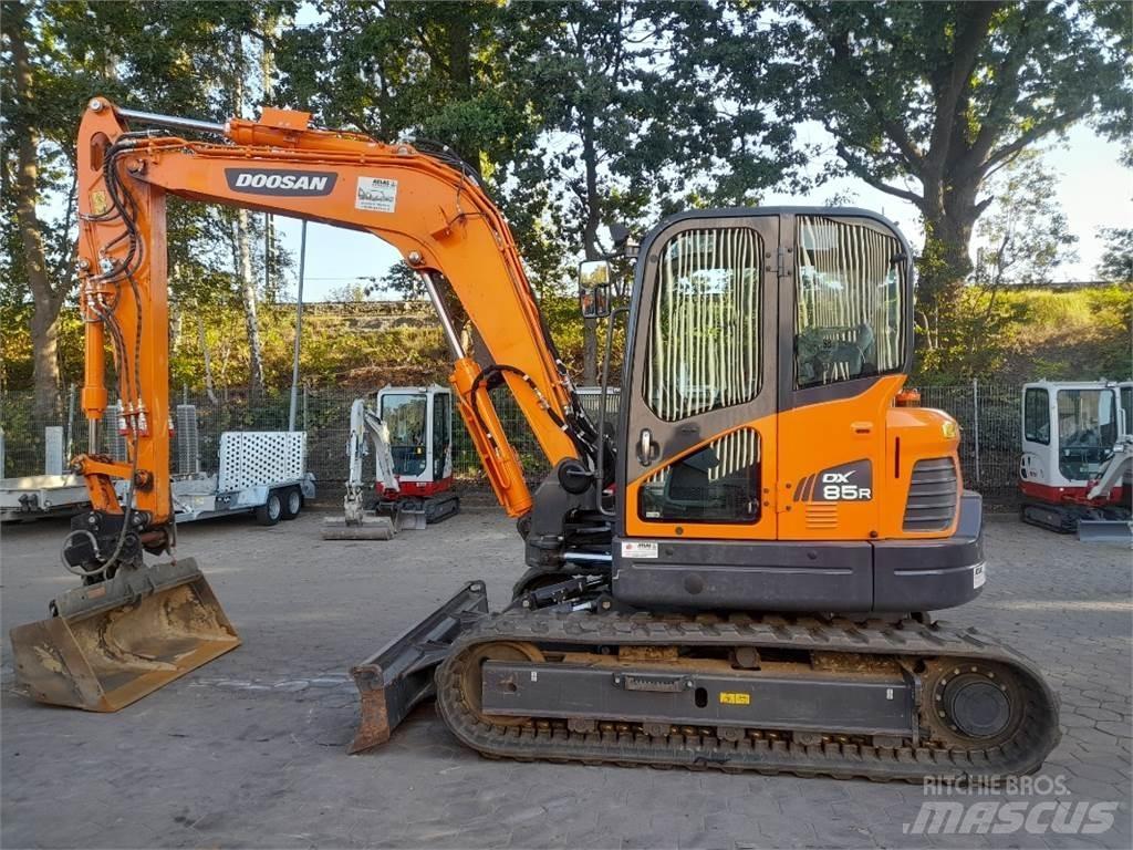 Doosan DX85R-3 Midi rýpadla 7t - 12t