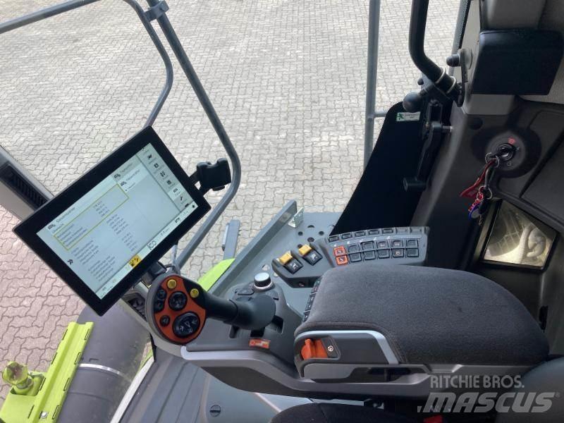 CLAAS LEXION 5400 Sklízecí mlátičky