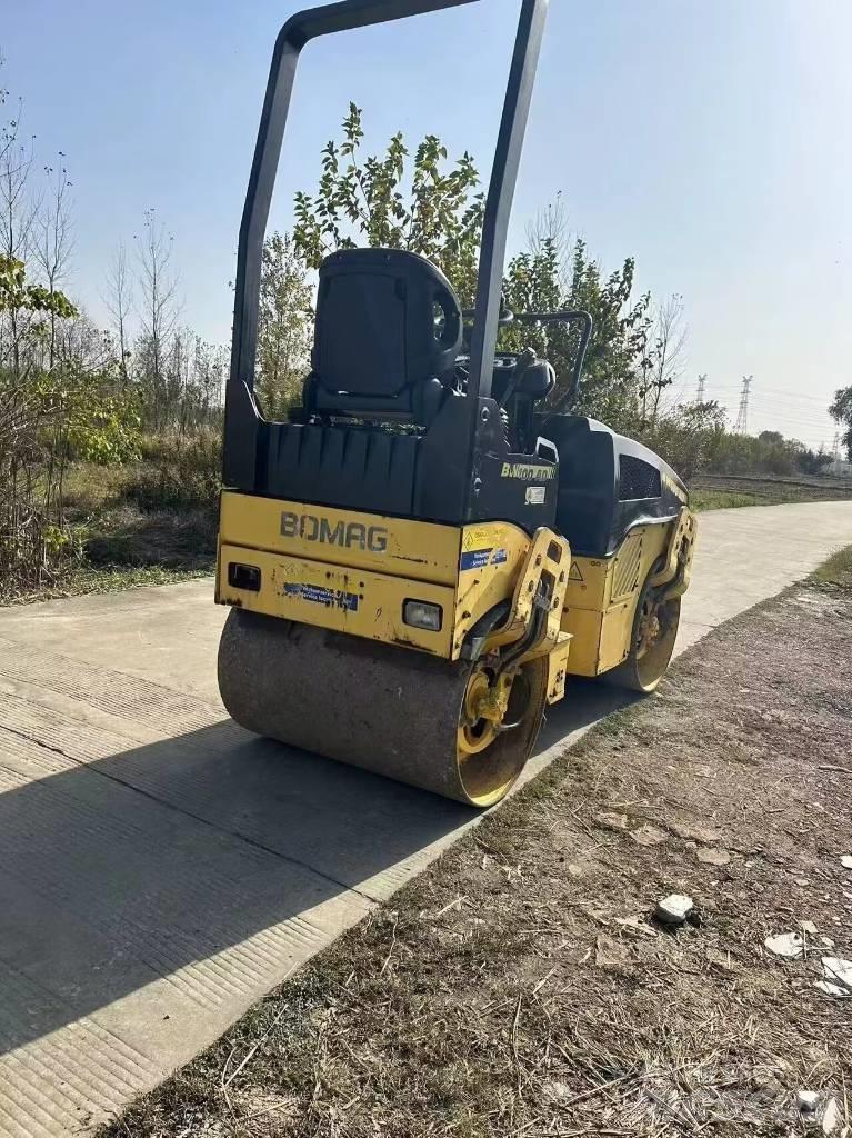 Bomag BW 100 AD Tandemové válce