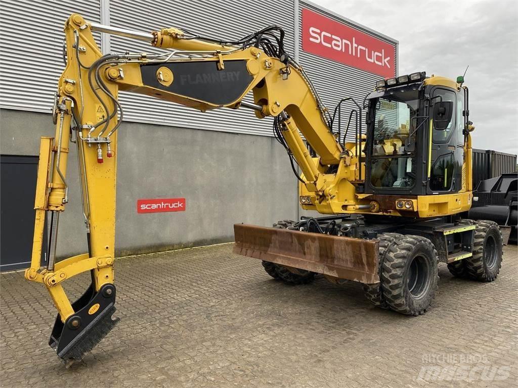 Komatsu PW118MR-11 Kolová rýpadla