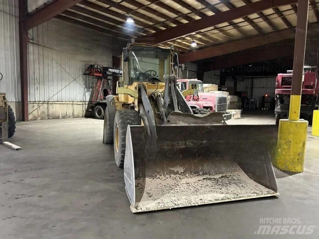 Volvo L 90 E Kolové nakladače