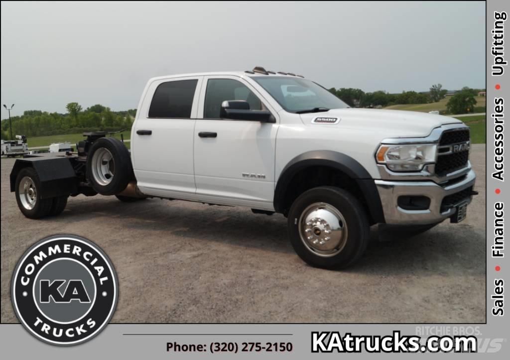 RAM 5500 TRADESMAN Nákladní vozidlo bez nástavby