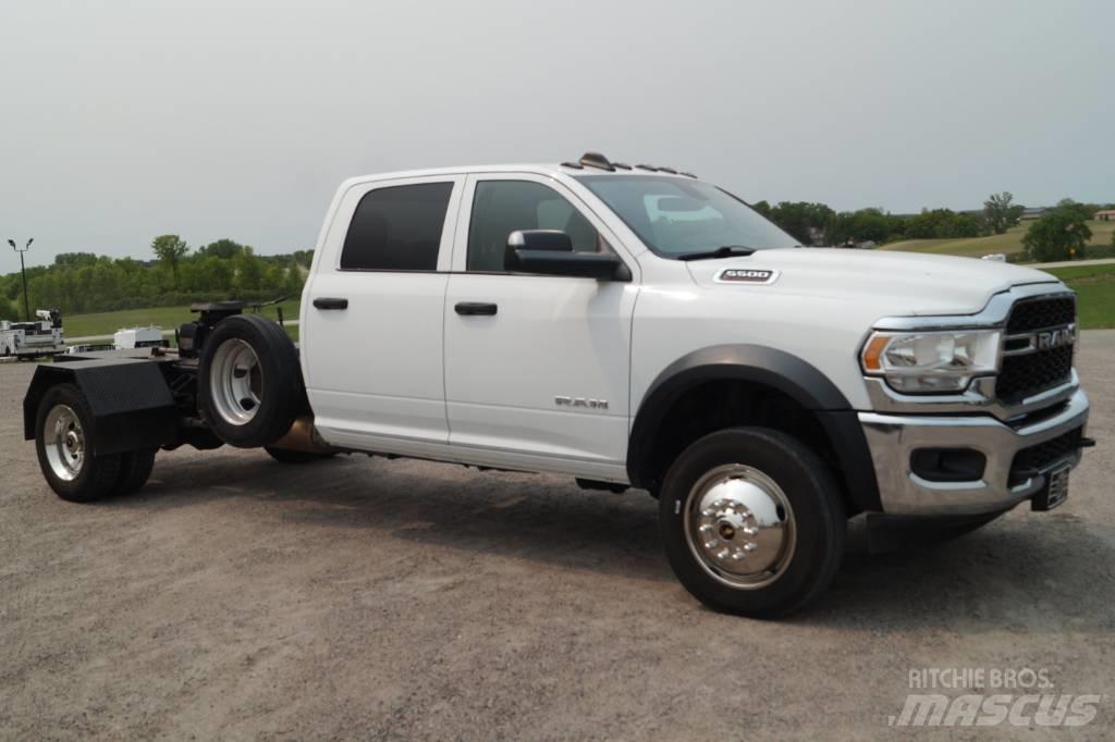RAM 5500 TRADESMAN Nákladní vozidlo bez nástavby