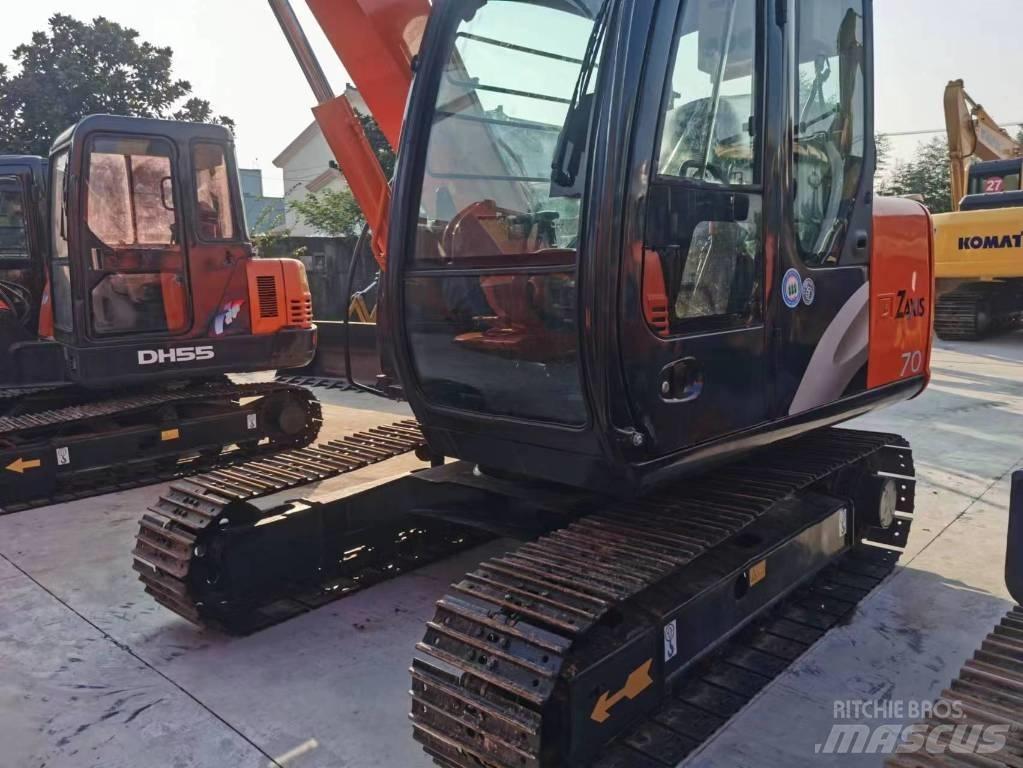 Hitachi ZX 70 Midi rýpadla 7t - 12t