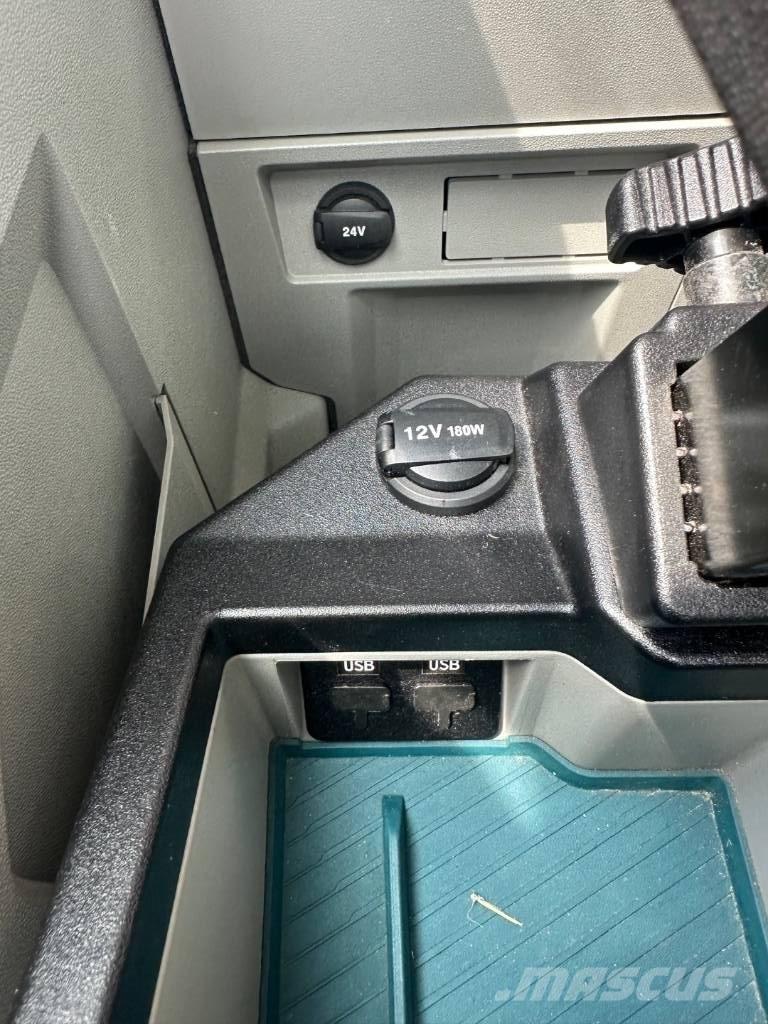 Volvo EC 220 EL Pásová rýpadla