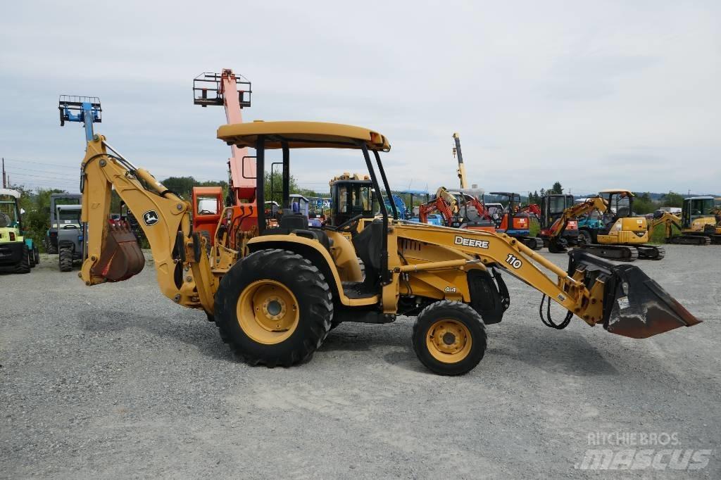 DEERE 110 Rýpadlo-nakladače