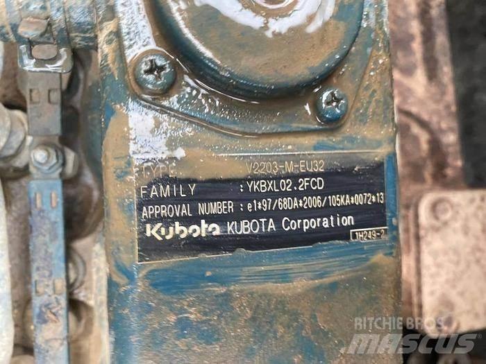 Kubota KC250HR Vyklápěcí dempry