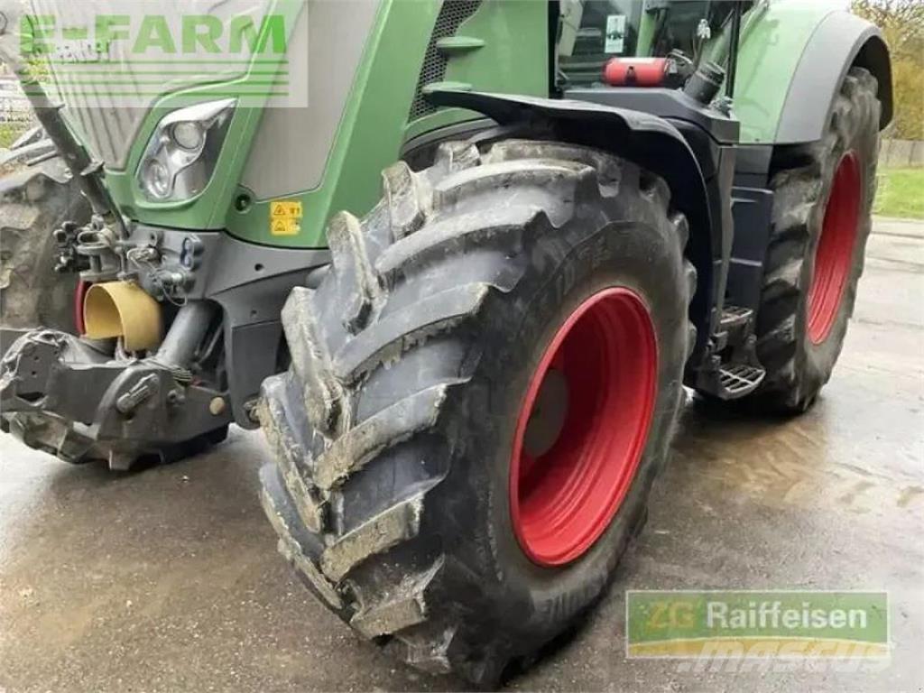 Fendt 828 vario Traktory