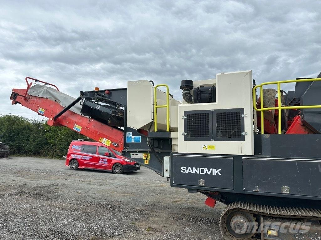 Sandvik QJ 241 Mobilní drtiče