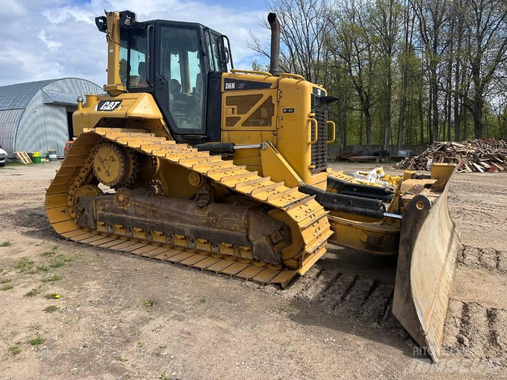 CAT D 6 N Pásové dozery