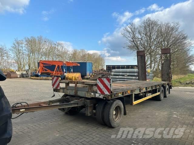 Bertoja 3 Assen Přívěsy na kmeny