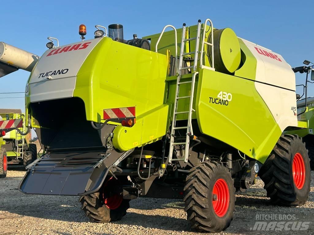 CLAAS Tucano 430 Sklízecí mlátičky