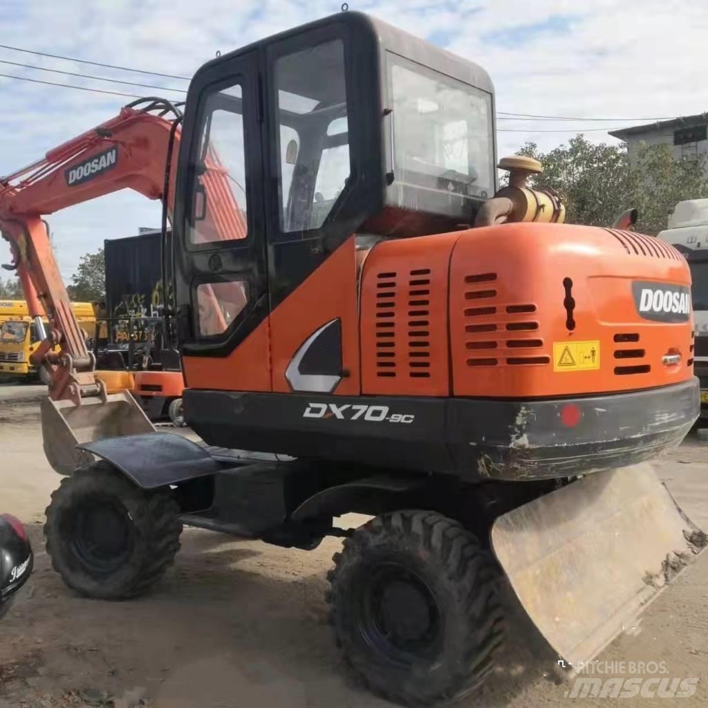 Doosan DX70W-9C Kolová rýpadla