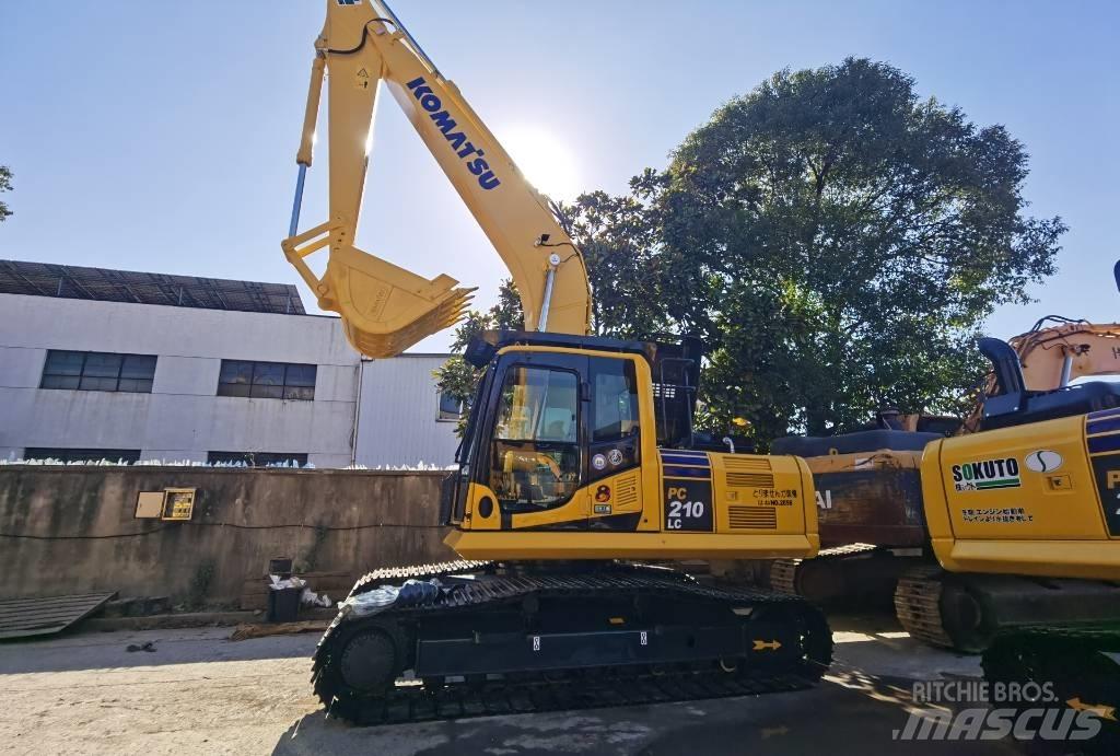 Komatsu PC210LC Pásová rýpadla