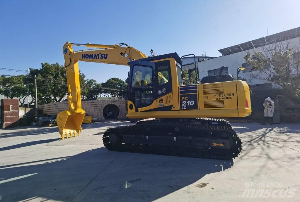 Komatsu PC210LC Pásová rýpadla