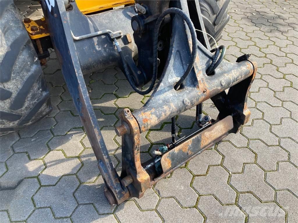 JCB 409 Kolové nakladače