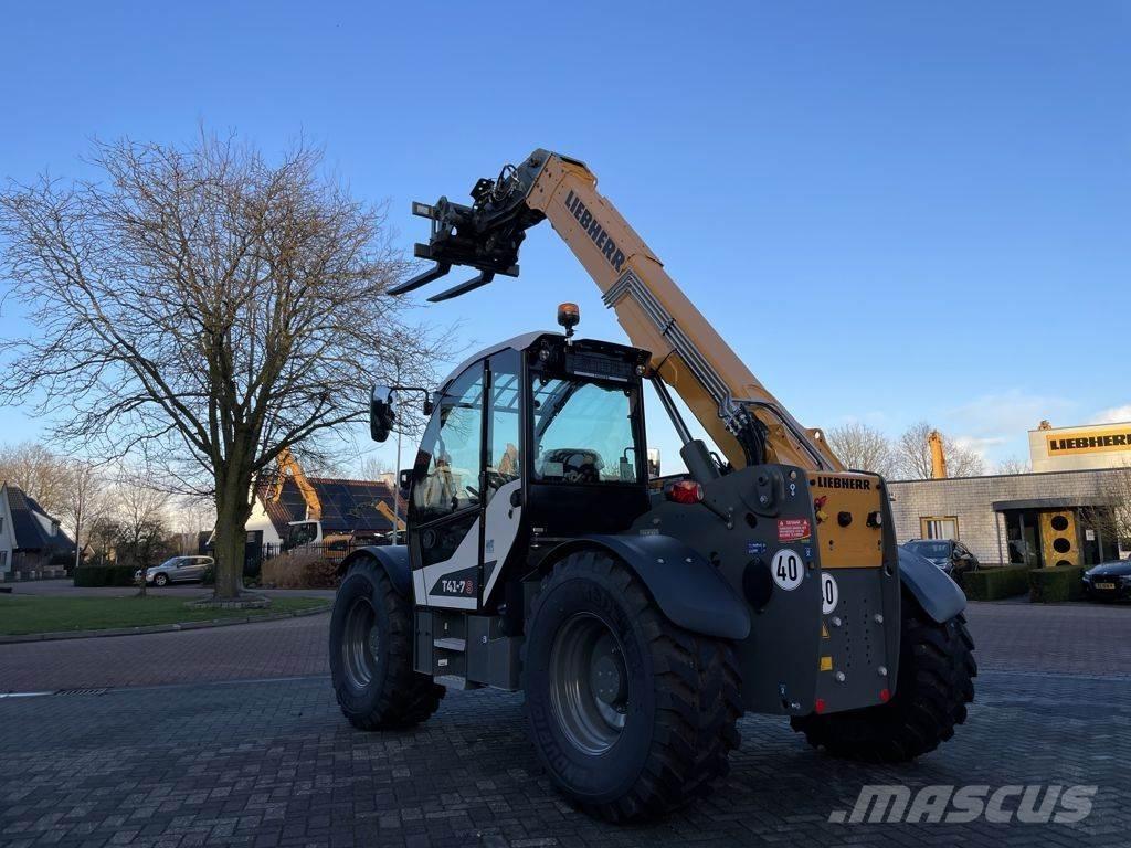 Liebherr T41-7 Teleskopické manipulátory