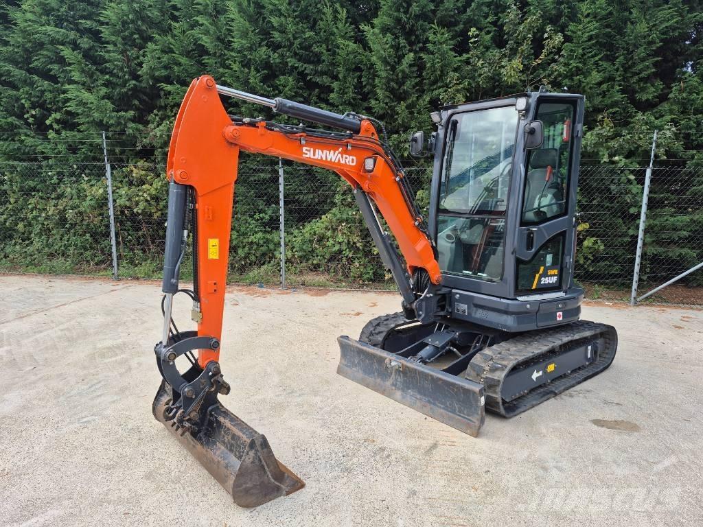 Sunward SWE 25 UF Mini rýpadla < 7t