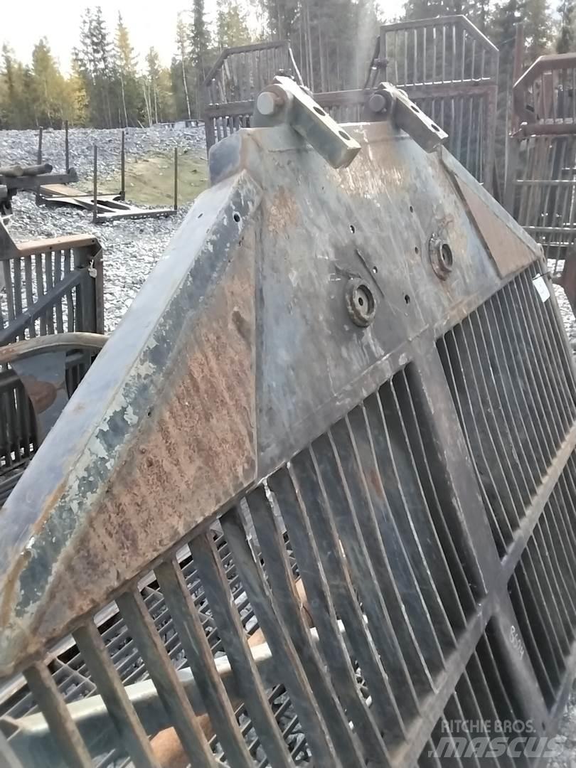 Valmet 860.4 Další komponenty