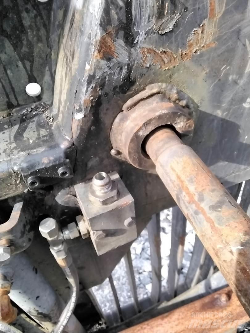 Valmet 860.4 Další komponenty