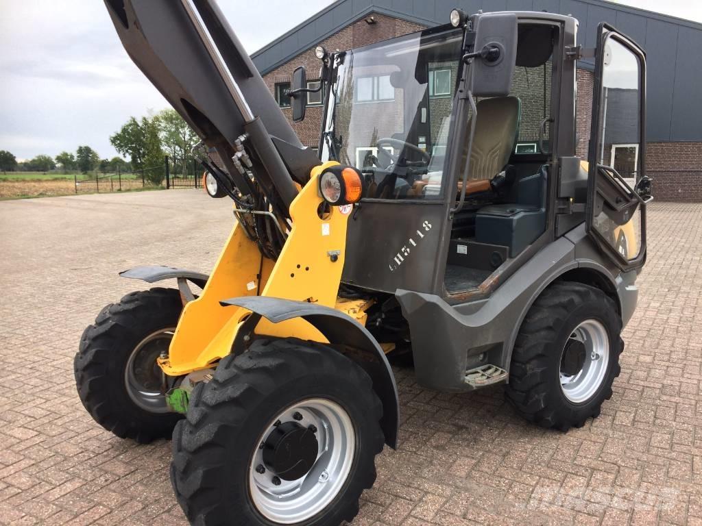 Mecalac AX 850 Kolové nakladače